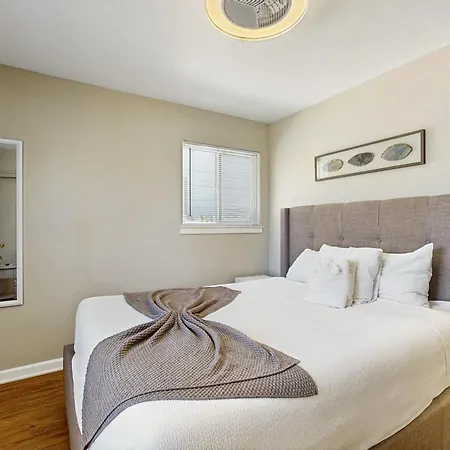 Villa Escape At Edgewood